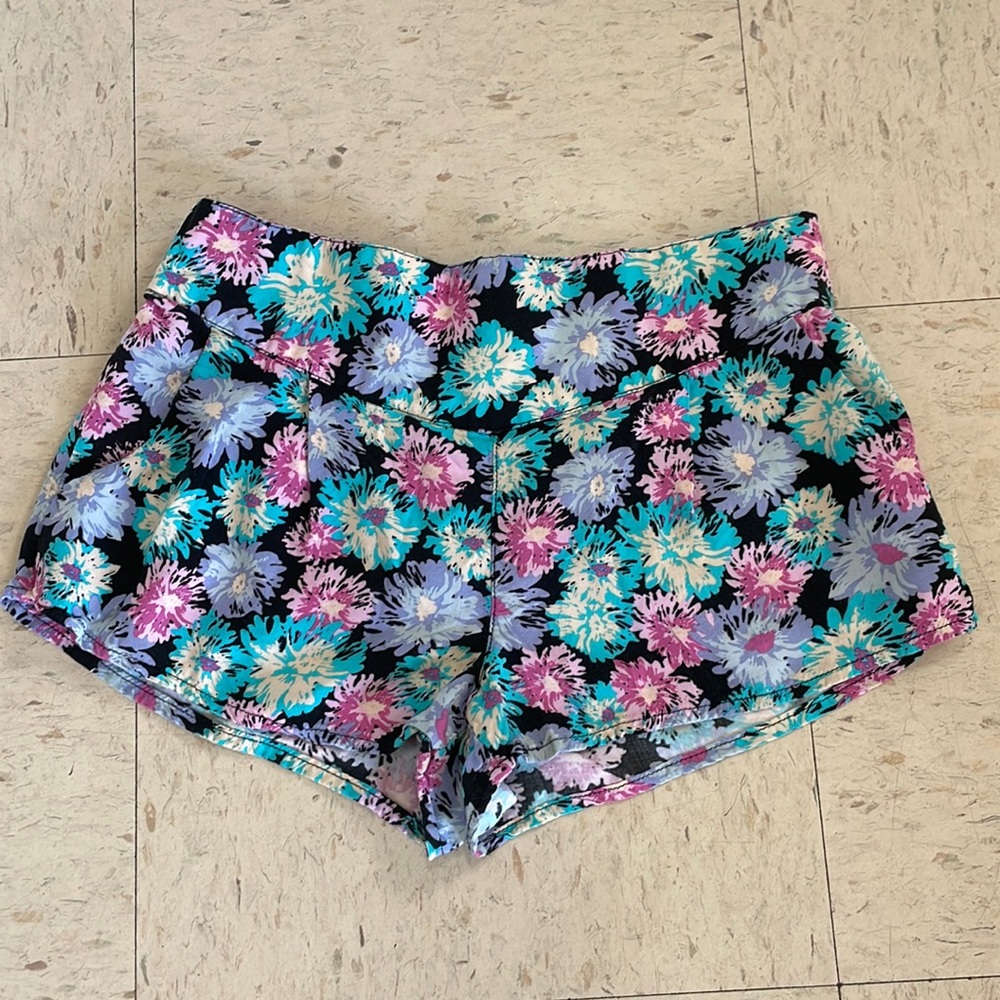 Small Flowy Shorts